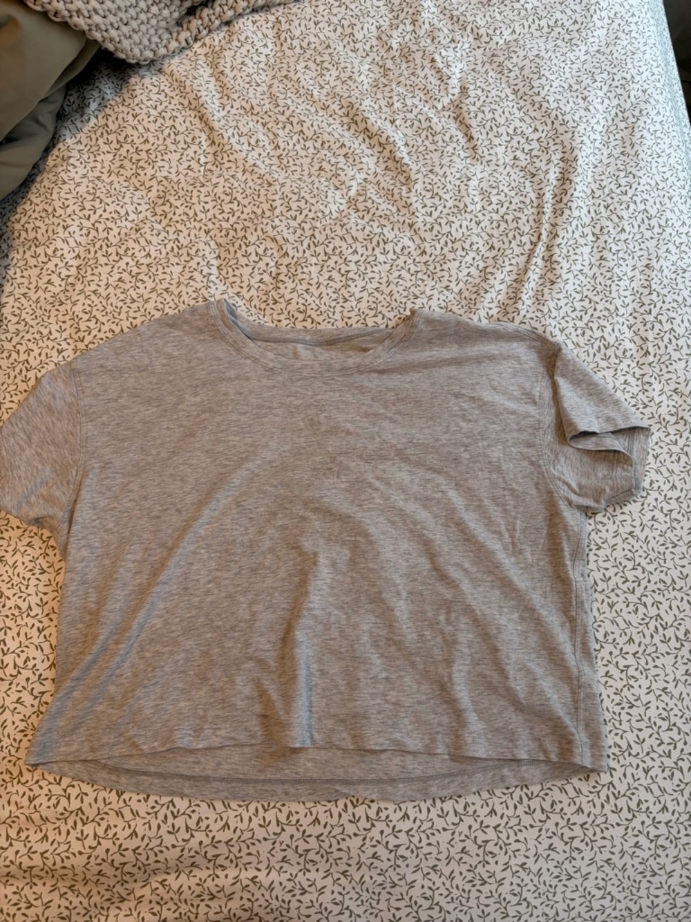 Boxy Croppep Lululemon Tee